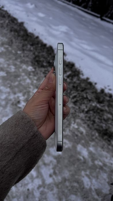 Iphone 16 pro max белый