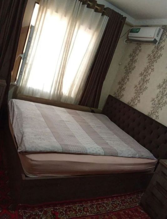 Kravat sotiladi srochniga