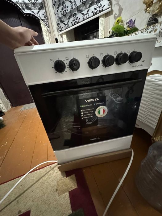 VESTA gaz plita yangi ishlatilmagan