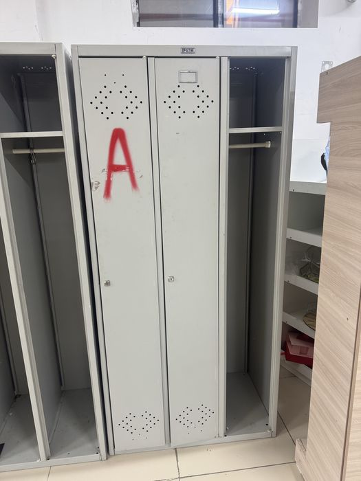 Продам железный шкаф