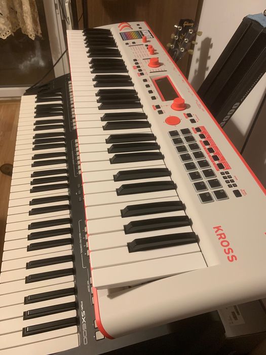 Sintetizator korg- yamaha