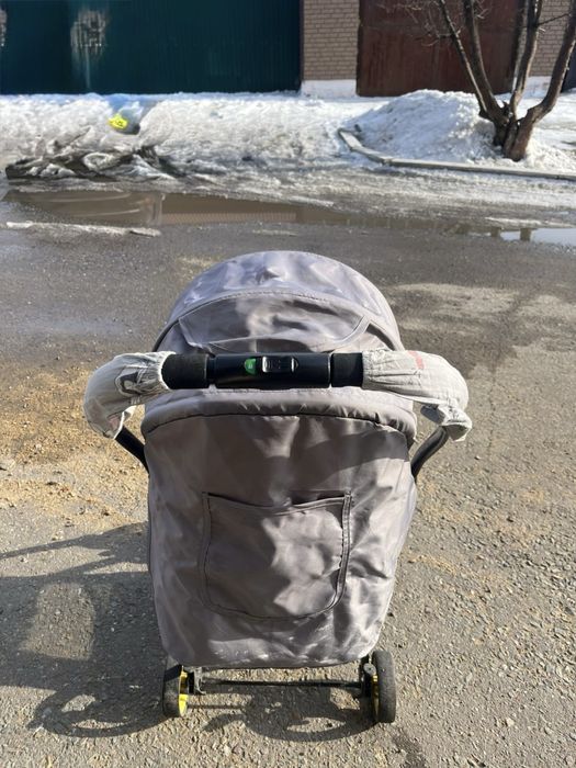 Продам детскую коляску