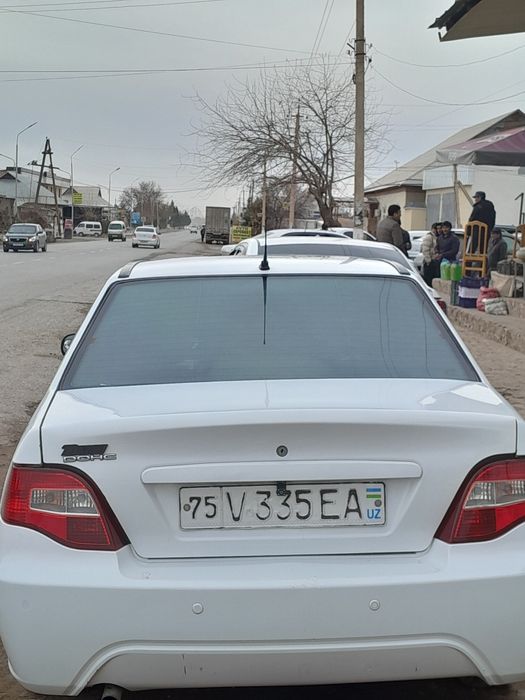 Nexia 2 aftomobil sotiladi