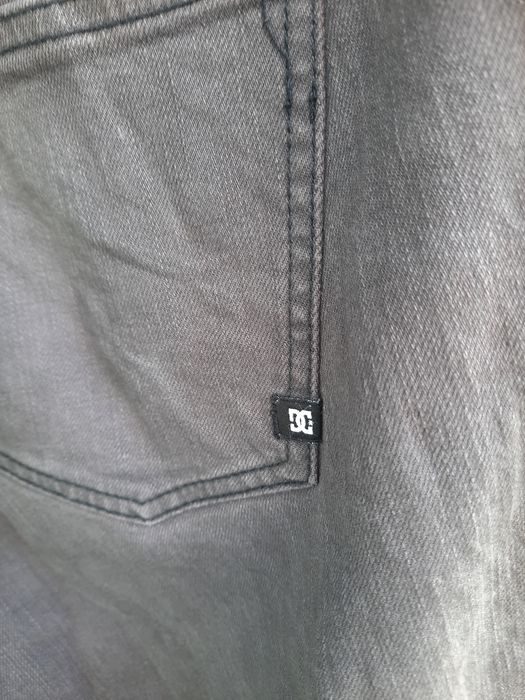 Pantaloni DC (nu stussy,carhartt)
