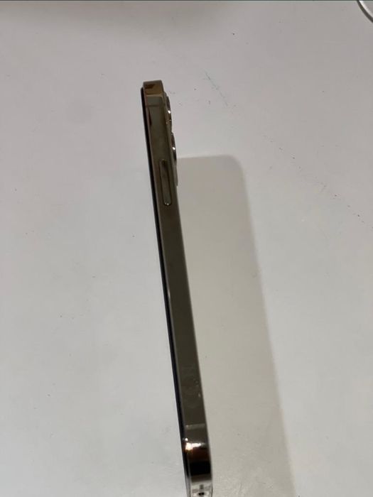 Iphone 12 pro golden