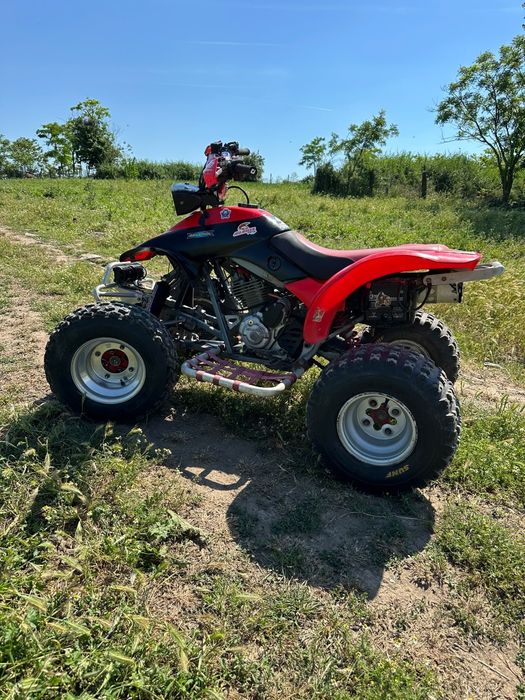Vând ATV Quad pe benzină HONDA TRX 300 EX