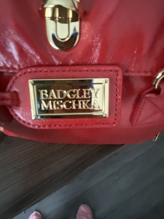Badgley mischka  естествена кожа чанта