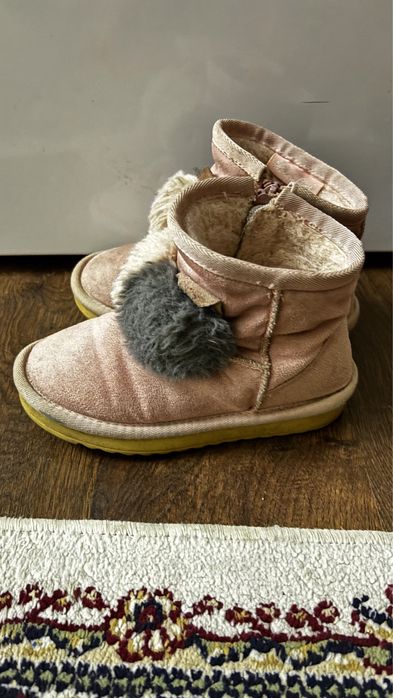 Продам на девочку сапоги розовые 29 размер