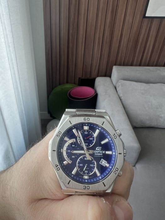 Прдам часы Casio edifice