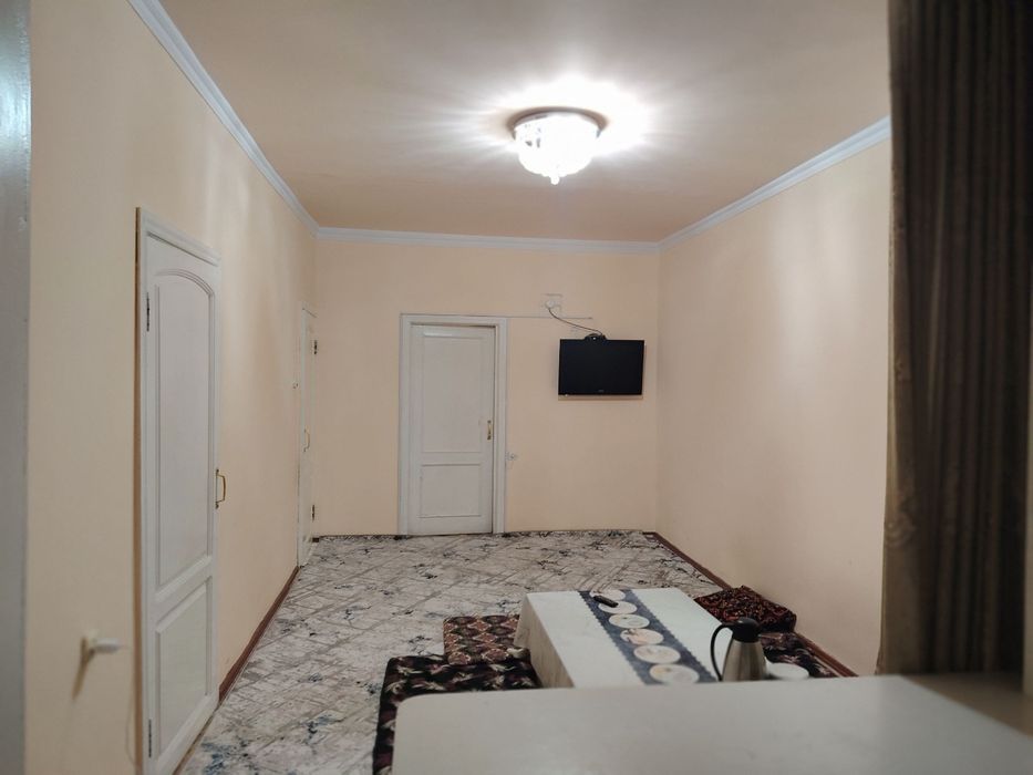 Yunusobod 6 da 2 xonali uy sotiladi