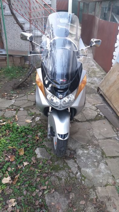 Suzuki Burgman 250,400 сузуки бъргман 250 мерцедесовия стоп 2000 год.