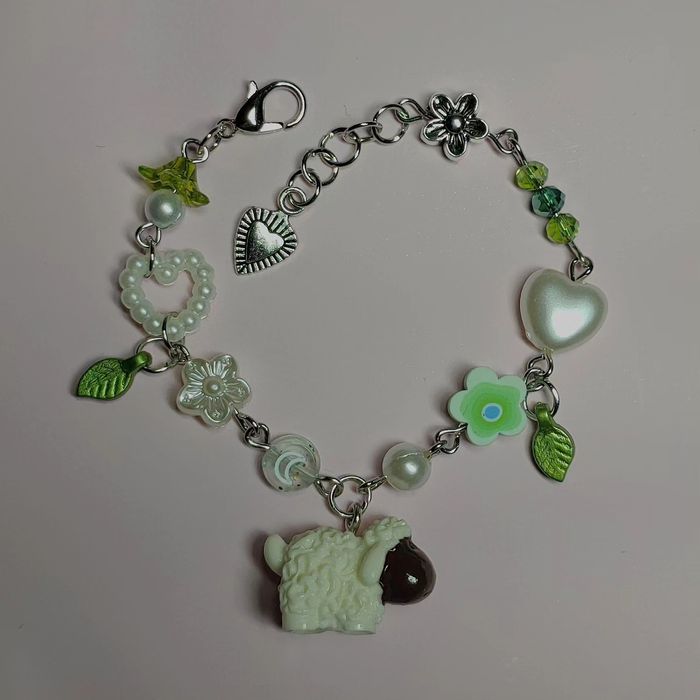 Браслеты с бусинами