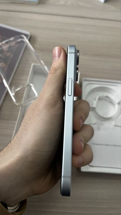 Iphone 15 в идеальном состояний