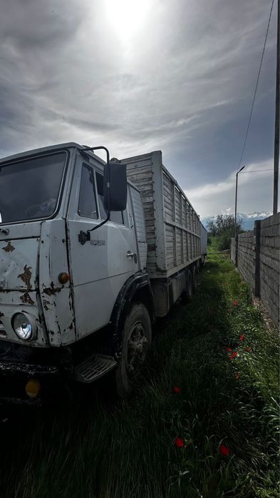 Камаз Алматыда тұр