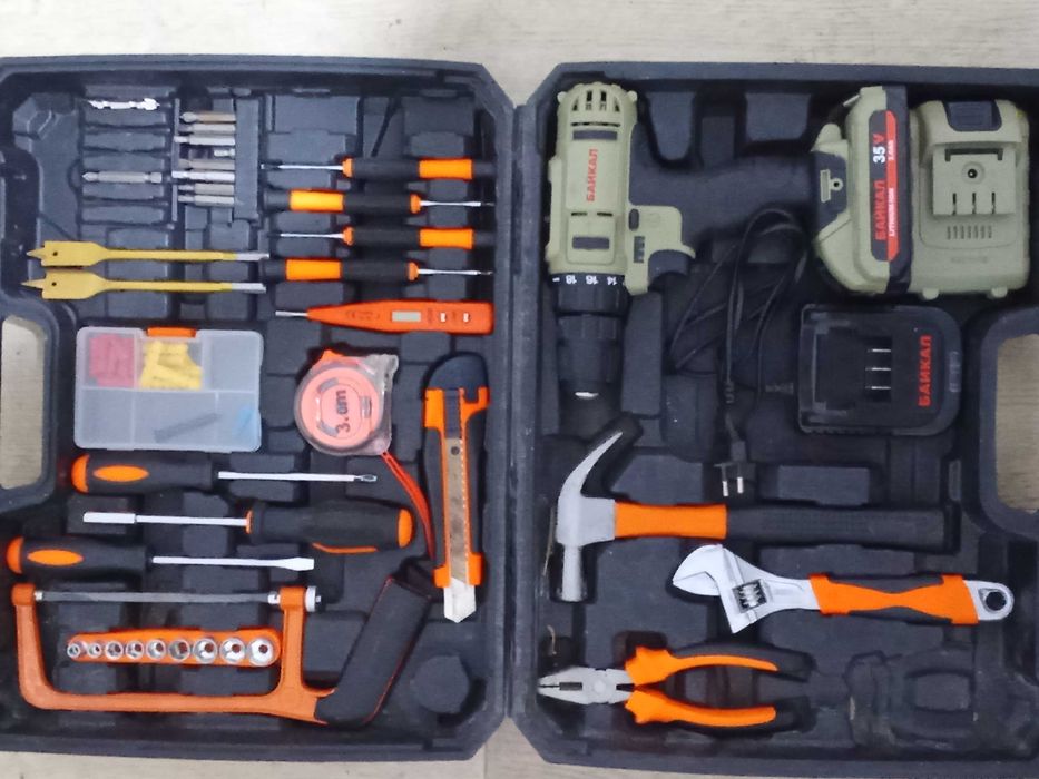 Набор дрель шуруповерт