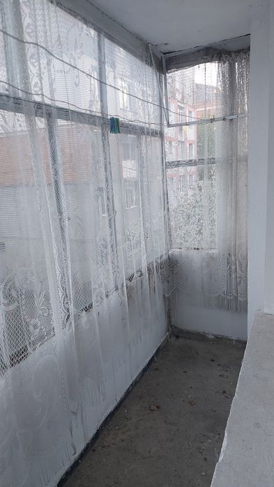 Vand apartament cu o camera, 30m2 utili, etaj 1