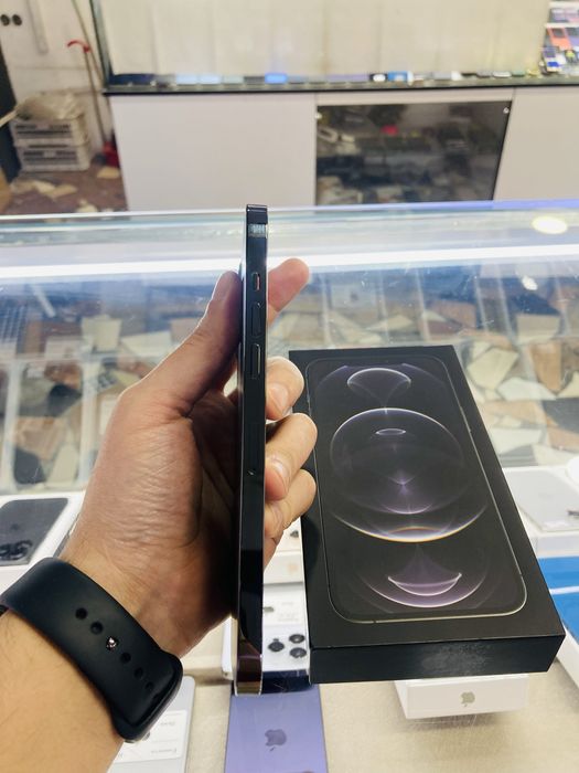 iPhone 12 Pro Max 256 gb black ideal