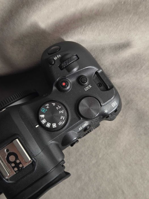 Фотоаппарат Canon EOS R6
