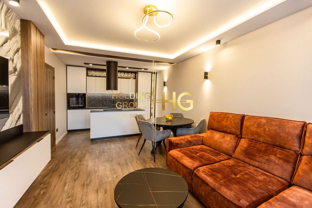 Продава се Двустаен апартамент в к.к. Св.Св. Константин и Елена - 71 кв.м за 3310 €/кв.м - Снимка #2