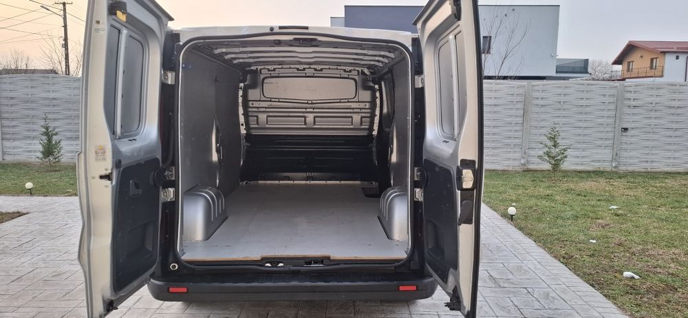 Renault Trafic/Opel Vivaro T5 2016 L2H1 Navi 1.6 120cp 1turbo