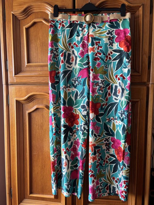 Pantaloni Christian Berg Woman, măr. 42, imprimeu floral, curea inclusă