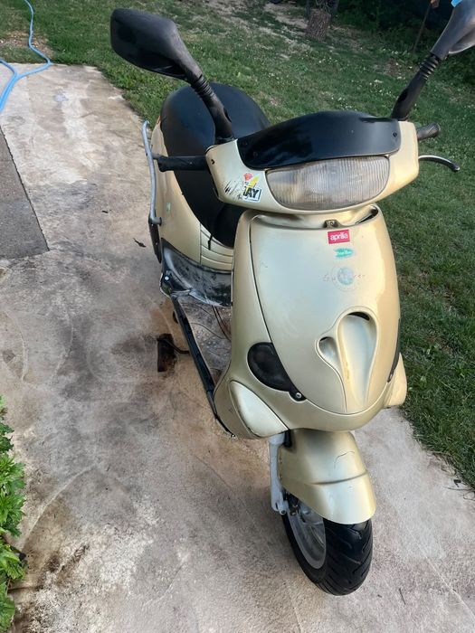 Vand scuter aprilia gulliver 2t funcționează perfect