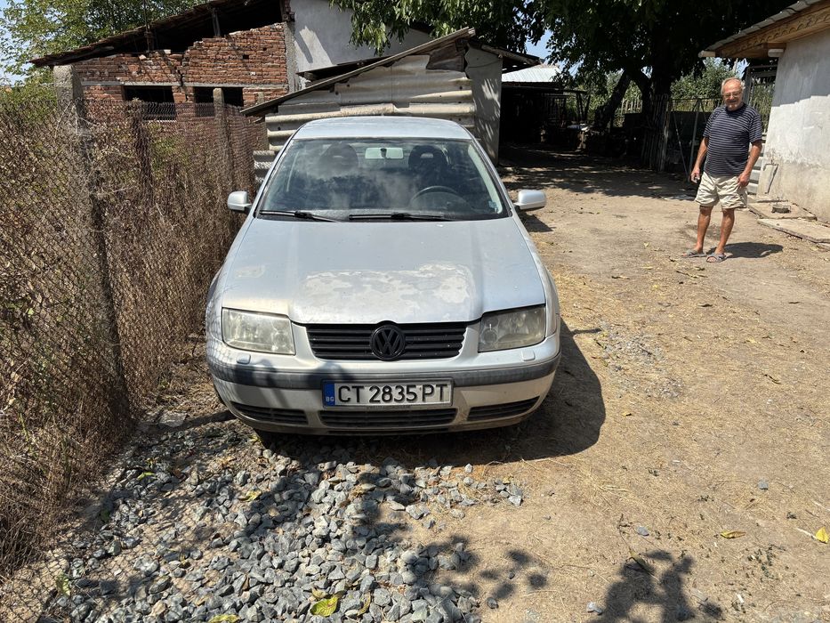 VW Bora 1.6 16V 77 kw.