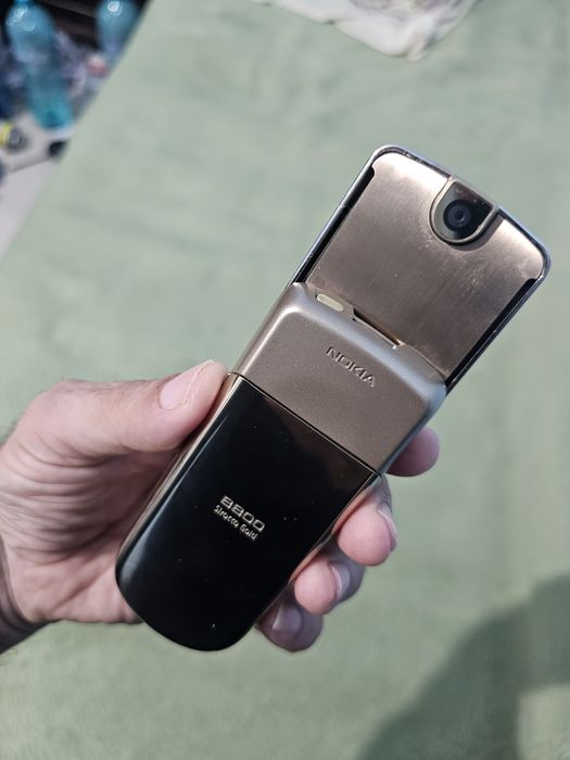 Vând Nokia 8800 Sirocco GOLD !