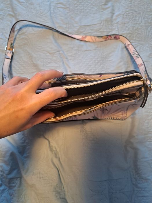 Парфоа чанта с дълга дръжка