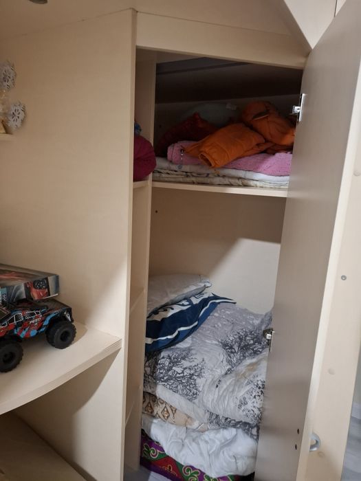 Кровать подростковая