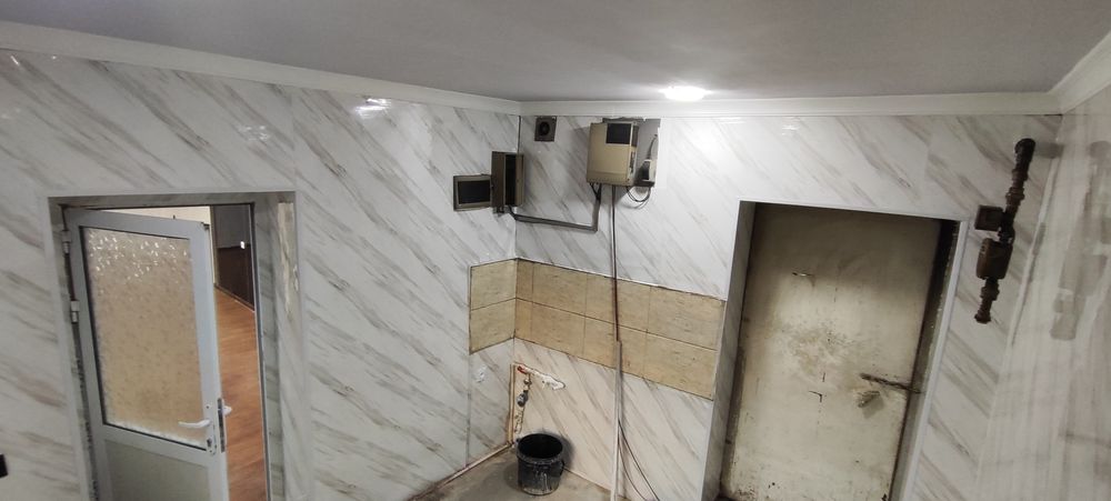 Noturar bino sotiladi 2 xona 52 kv