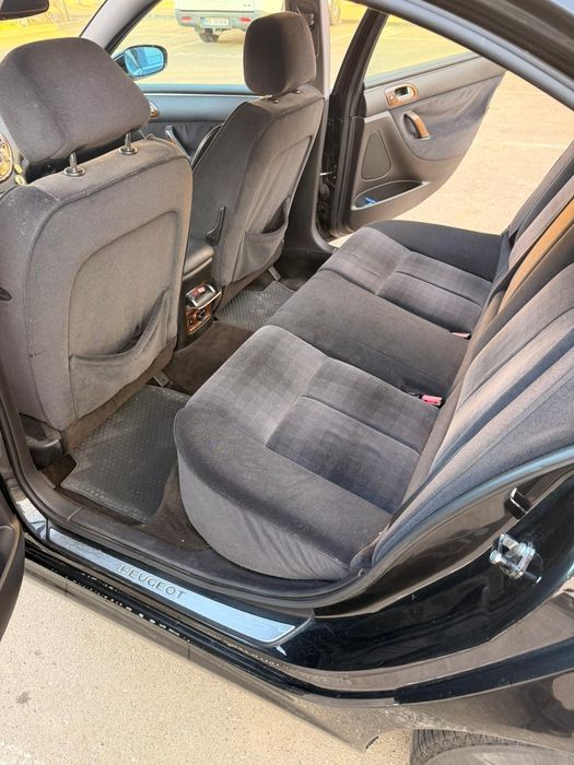 Vand Peugeot 607, unic proprietar, benzina 2001, 115000km, in perfecta stare, inmatriculat, 1950 euro00
