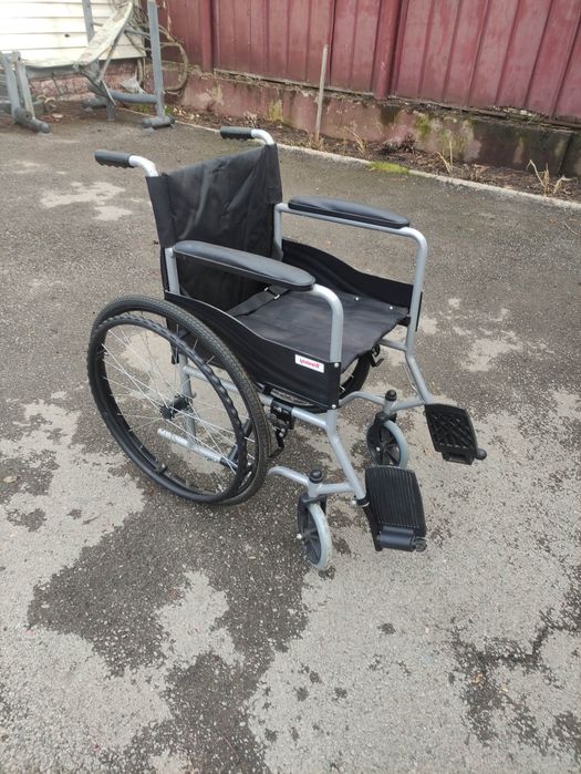 Коляска инвалидная