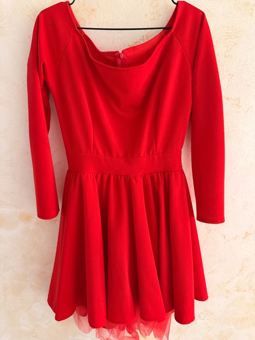 Rochie rosie,evenimente