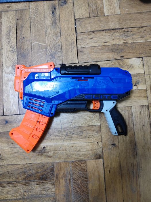 Nerf Бластер N-strike elite rukkus icsn