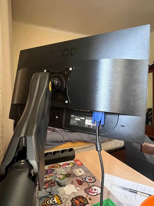 Монитор AOC 22" + кронштейн для крепления