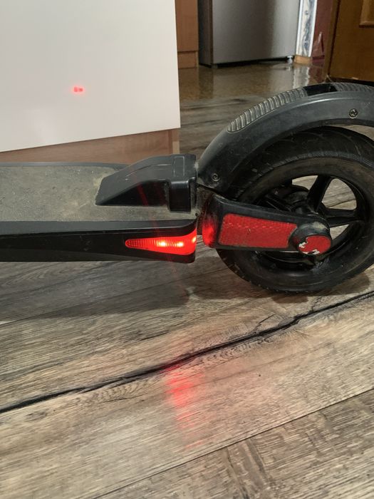 Продам электросамокат