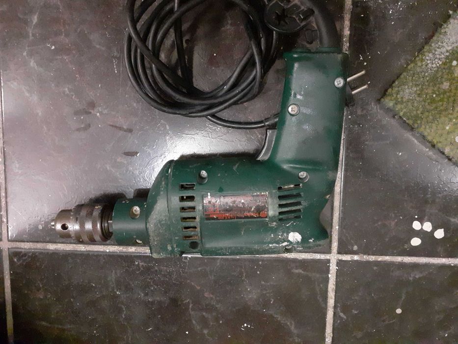 masina de gaurit bormasina profesionala METABO