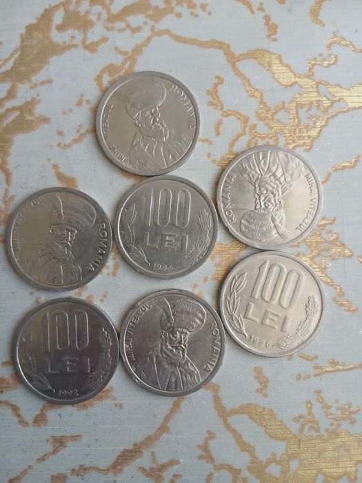 vând monede 100 de lei cu Mihai viteazu