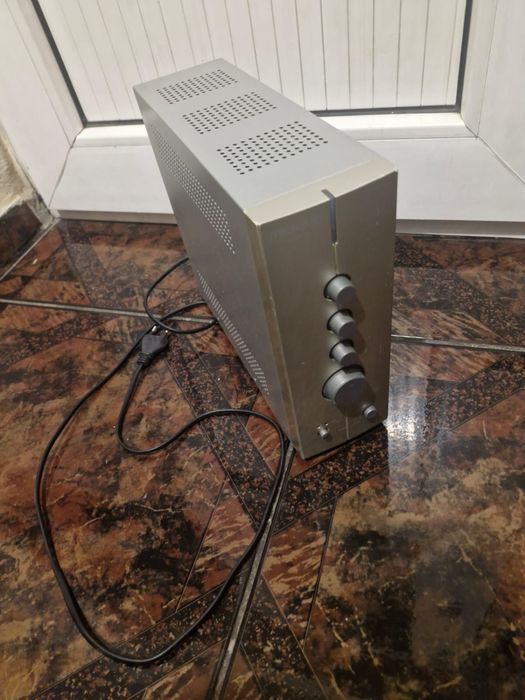 Продам активный сабвуфер Microlab