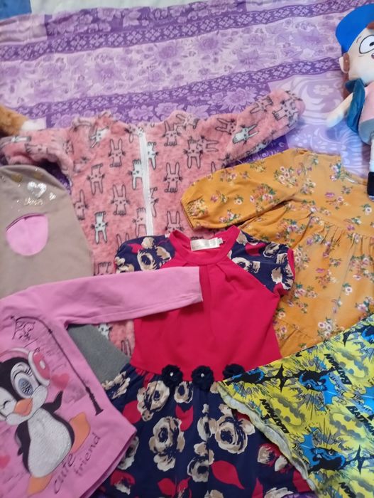 Продам пакет вещей на девочку