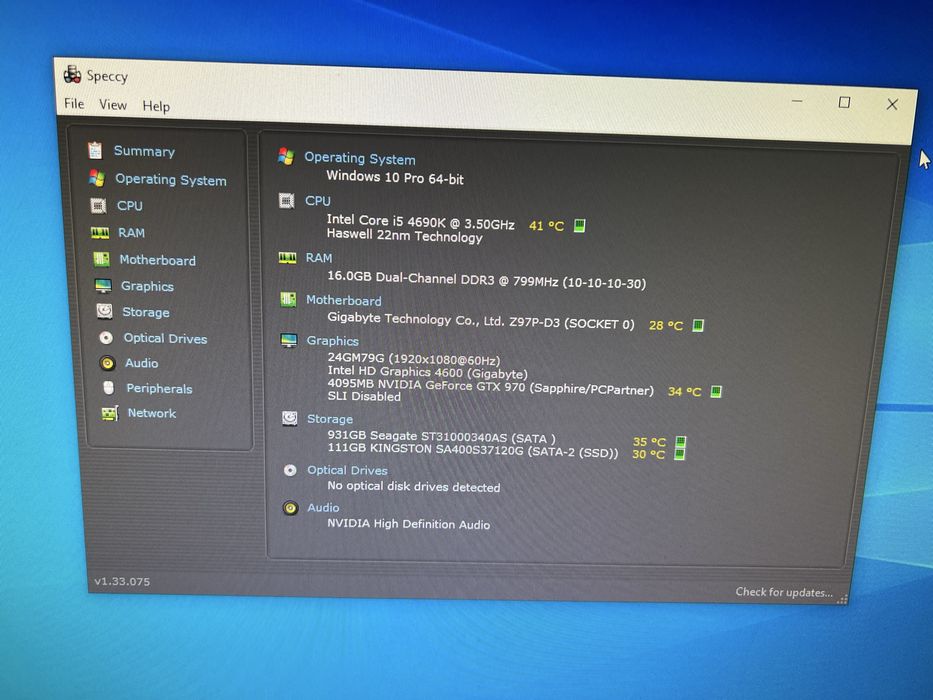 Pc intel i5 4690k, 16gb ram, Nvidia GTX 970, ssd 120gb, hdd 1tb.
