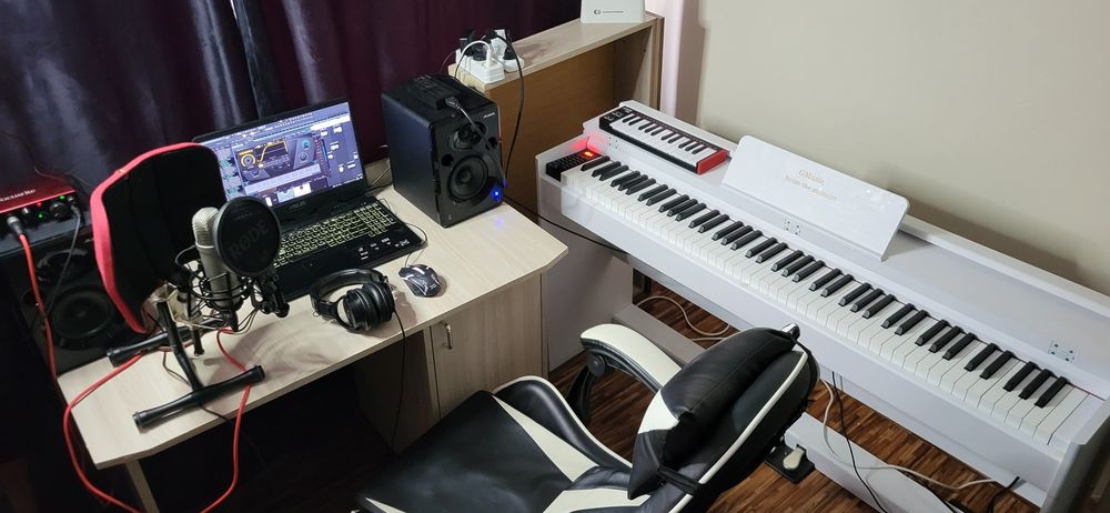 Цифровое пианино GMusic