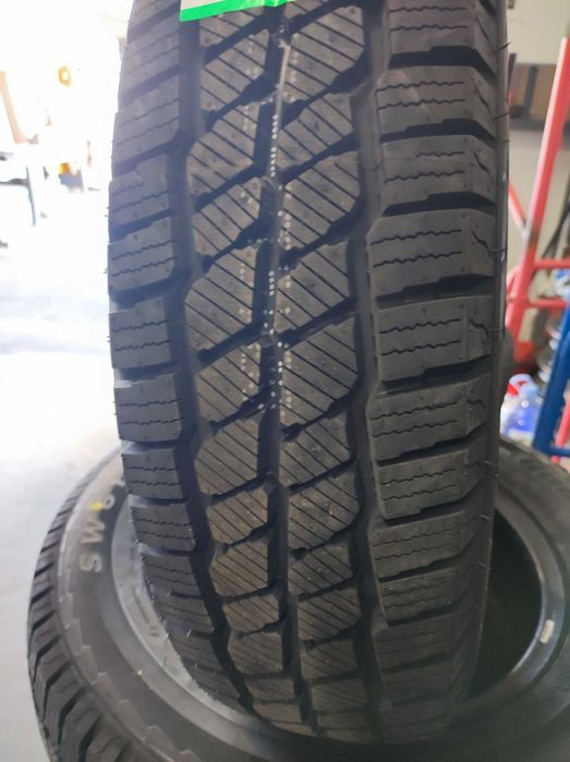 Зимни гуми 185/75/16C Goodride