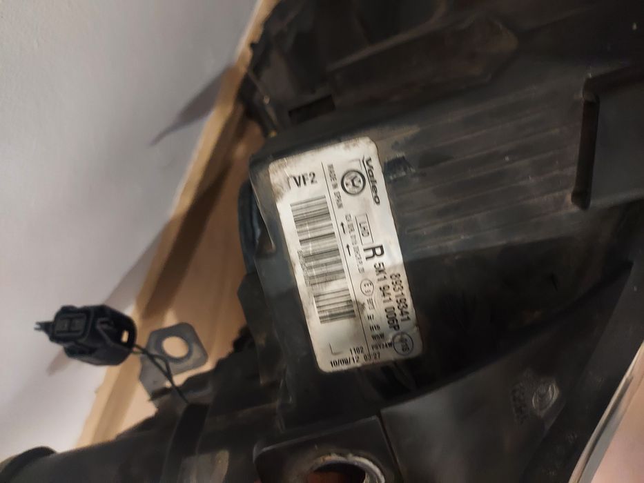 Faruri vw golf 6 stanga dreapa