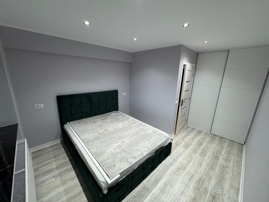 Vand apartament 2 camere, decomandate, zona Energiei