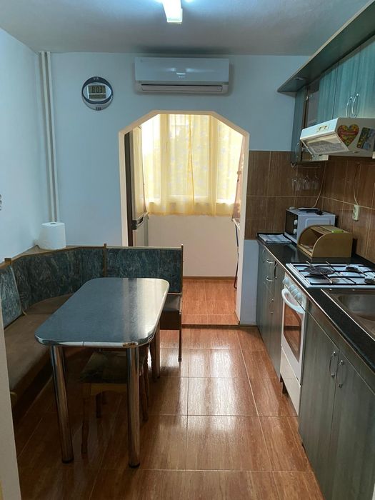 In chirie apartament. 2 camere