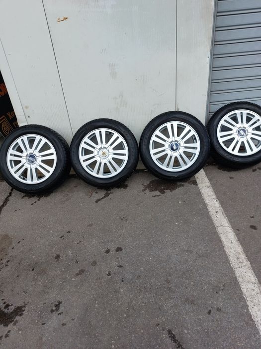 205 55 16 TOYO дот 22 г с алуминиеви джанти за Форд