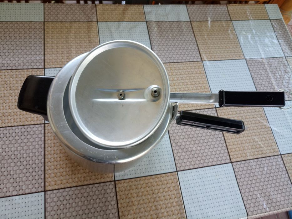 Скороварка 6литров новая