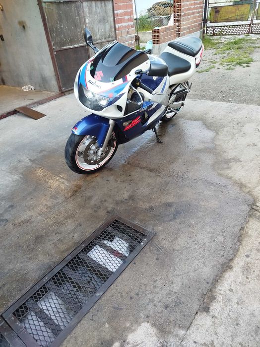 Пистов Мотор  Suzuki